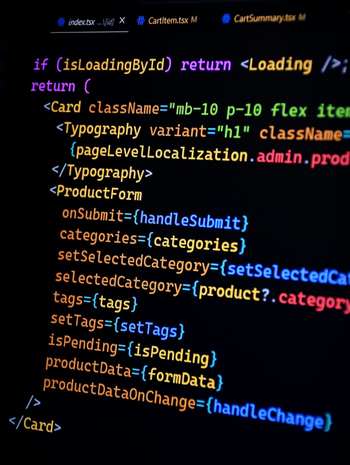 Edytor kodu widoczny na monitorze